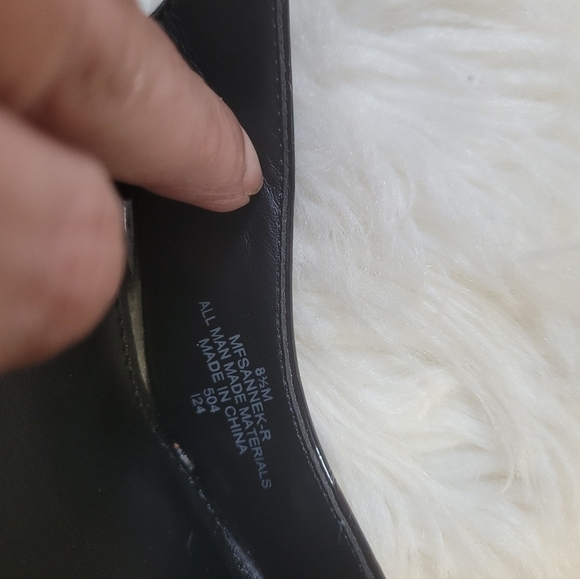 Marc Fisher Black Women's Slingback Heels - Picture 7 of 9